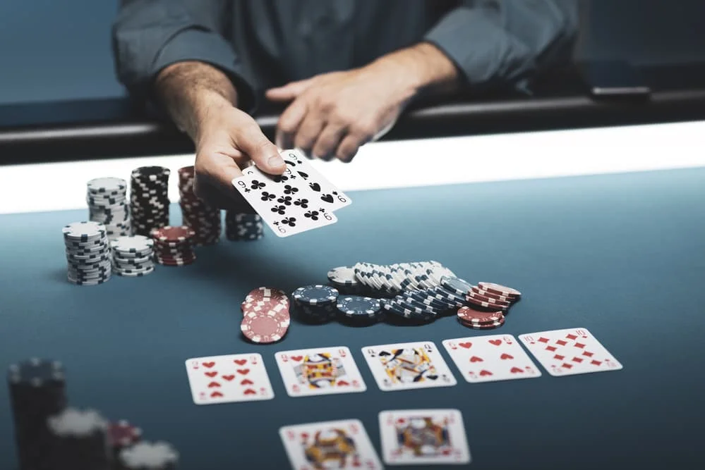 How to Play Aggressive Poker